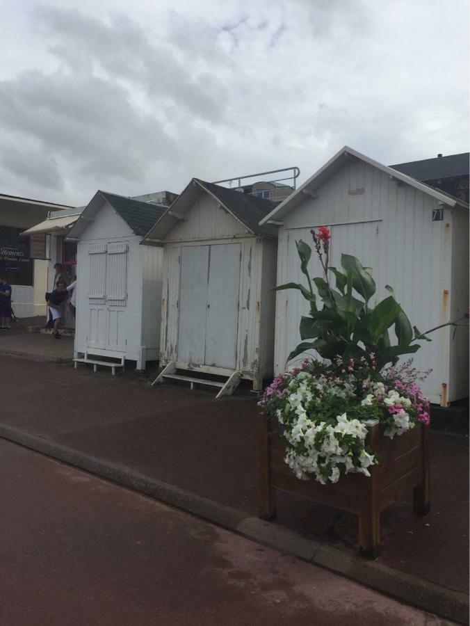 Maison de pêcheur 30m de la plage Luc-sur-Mer Extérieur photo